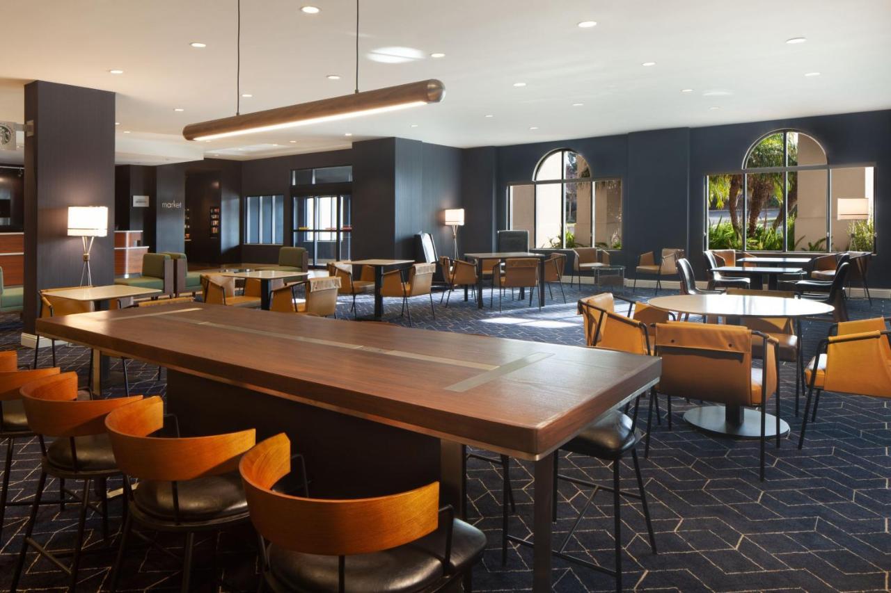 Courtyard By Marriott Newark Silicon Valley Exterior photo