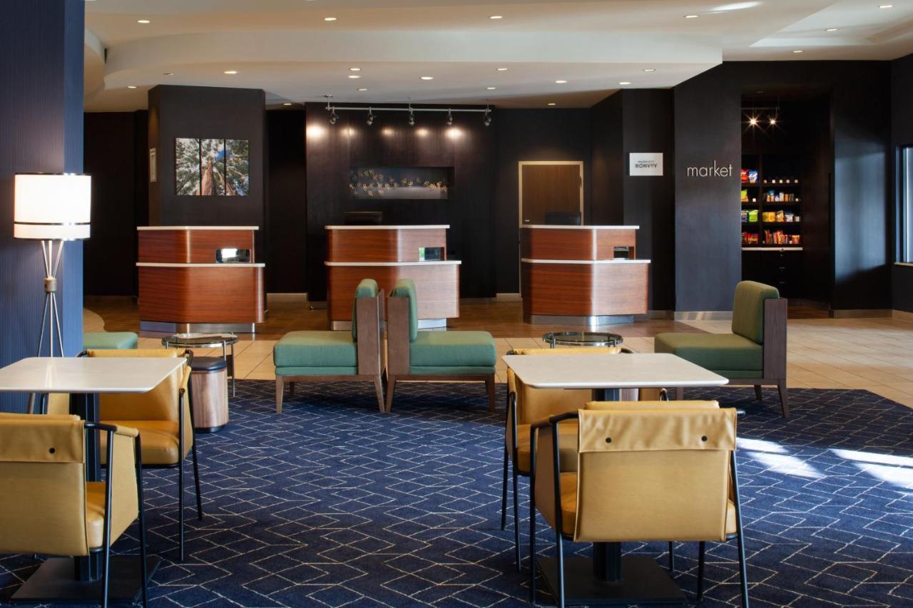 Courtyard By Marriott Newark Silicon Valley Exterior photo