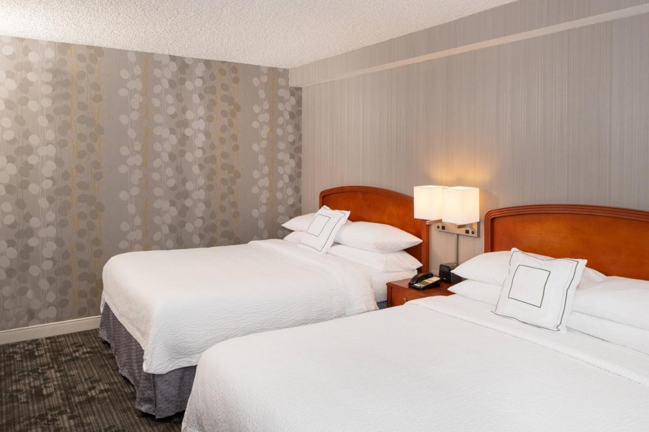 Courtyard By Marriott Newark Silicon Valley Exterior photo